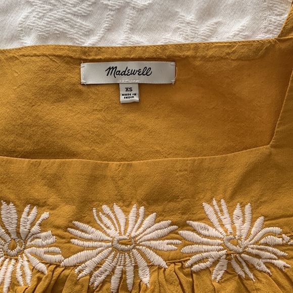 Madewell Floral embroidered Butterfly top - Picture 4 of 5